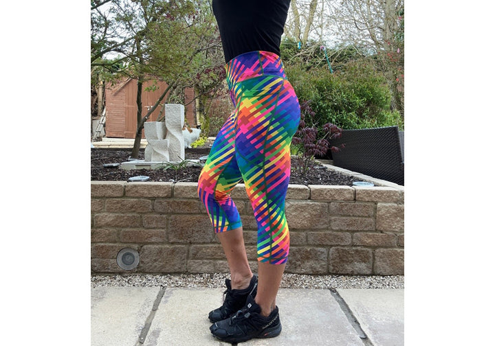 Capri Pride 2023 leggings with pockets